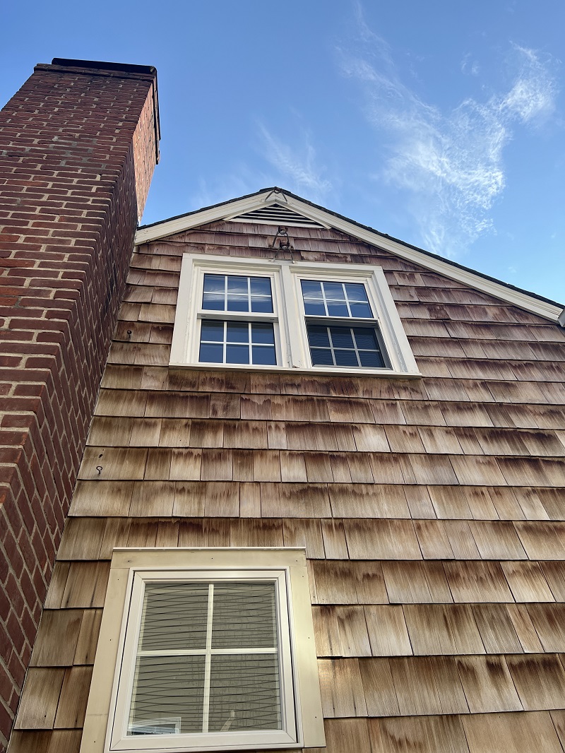 Wood interior and vinyl exterior windows